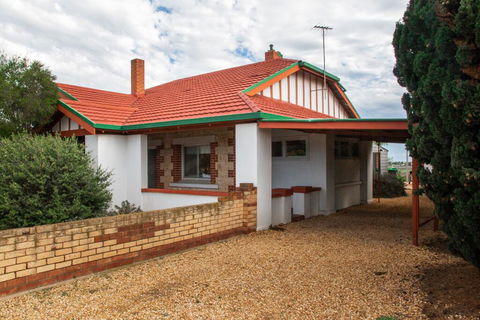 Doreen's - Accommodation Whitsundays 2