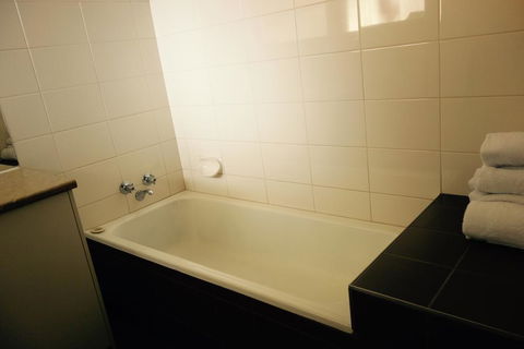 Dorset Gardens Hotel - Accommodation Whitsundays 2