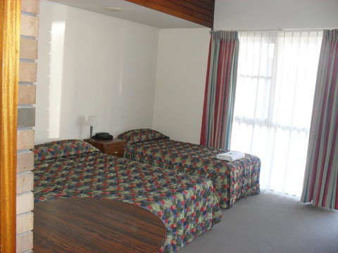 Downtown Motel - Accommodation Whitsundays 1