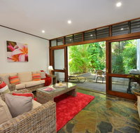 Drifting Port Douglas - Accommodation Whitsundays