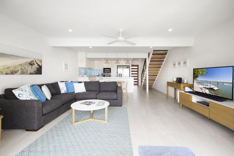 Driftwood U8 - Accommodation Whitsundays 3