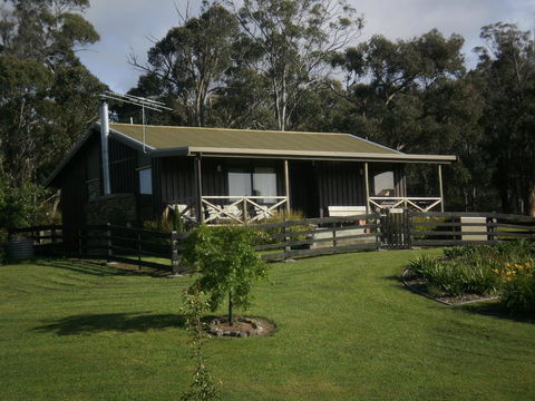 Duffy's Country Accommodation - Accommodation Whitsundays 0