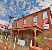 Early Australian Motor Inn - Accommodation Whitsundays