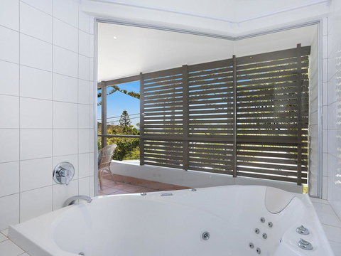 EAST COAST ESCAPES - Lighthouse Studio - Accommodation Whitsundays 2