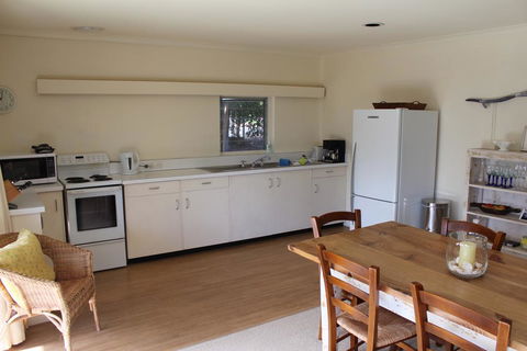 East Street Retreat - Accommodation Whitsundays 3