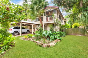 Book Edge Hill Accommodation Accommodation Whitsundays Accommodation Whitsundays