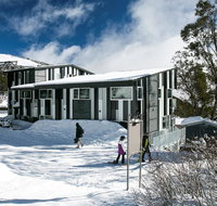 Elk at Falls - Accommodation Whitsundays