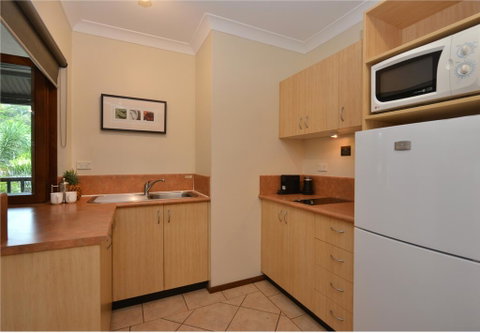 Escape@Hibiscus - Accommodation Whitsundays 3