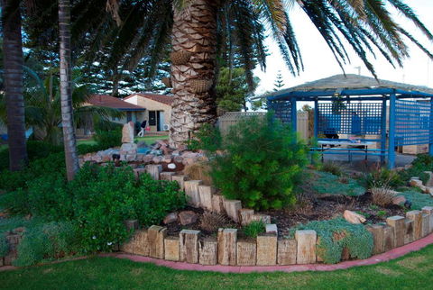 Esperance Beachfront Resort - Accommodation Whitsundays 3