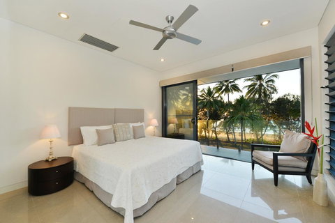 Esplanade Villa - Accommodation Whitsundays 2