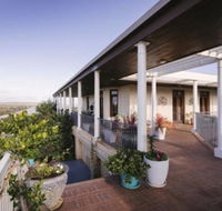 Fairway Manor Accomodation - Accommodation Whitsundays