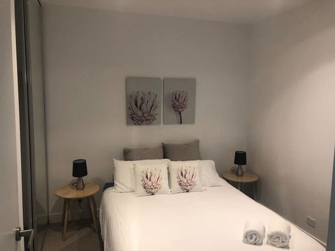 Fantastic Fitzroy - Huge House For A Magical Time! - Accommodation Whitsundays 2