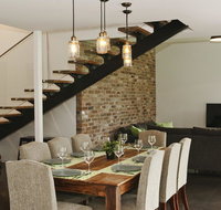 Farrant House - modern and contemporary - Accommodation Whitsundays