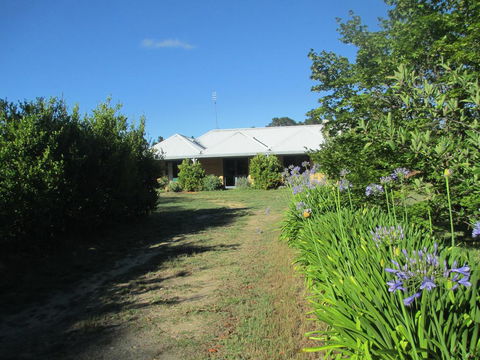 Ferndale B&B - Accommodation Whitsundays 2