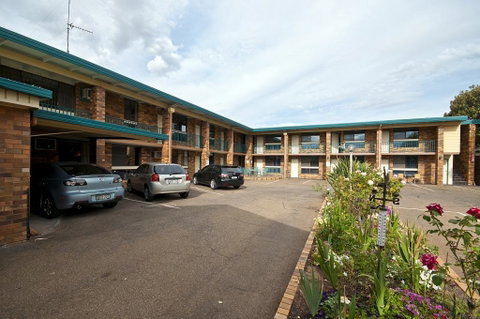 Fig Tree Motel - Accommodation Whitsundays 3