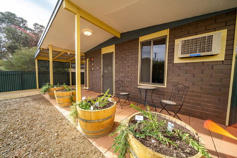 Flinders Ranges Bed And Breakfast - Accommodation Whitsundays 0