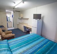 Fourth Ave Motor Inn - Accommodation Whitsundays