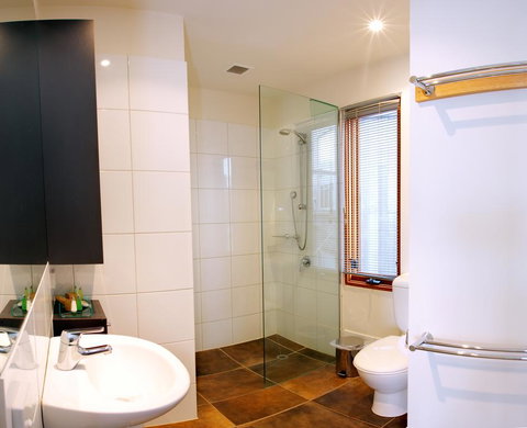 Frueauf Village - Accommodation Whitsundays 0