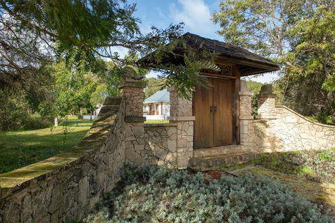 Garden Pavilion - Art House Yallingup - Accommodation Whitsundays 0