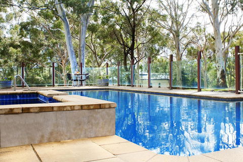 George Kerferd Hotel - Accommodation Whitsundays 0