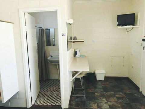 Glossop Motel - Accommodation Whitsundays 1