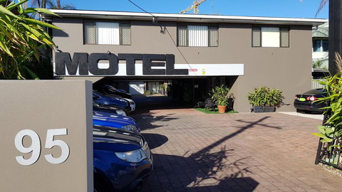 Gold Coast Airport Motel - Closest Privately Owned Accommodation To The GC Airport - Accommodation Whitsundays 0