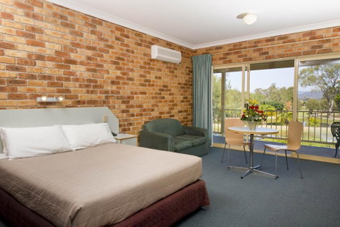 Golf Club Motor Inn Wingham - Accommodation Whitsundays 2