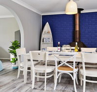 Gone Fishing - air conditioned crisp and clean - Accommodation Whitsundays