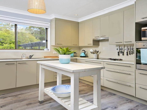 Gone Fishing! - Air Conditioned, Crisp And Clean - Accommodation Whitsundays 2