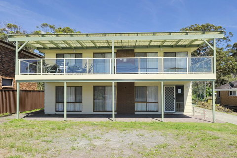 Government Rd 38 - Shoal Bay - Accommodation Whitsundays 0