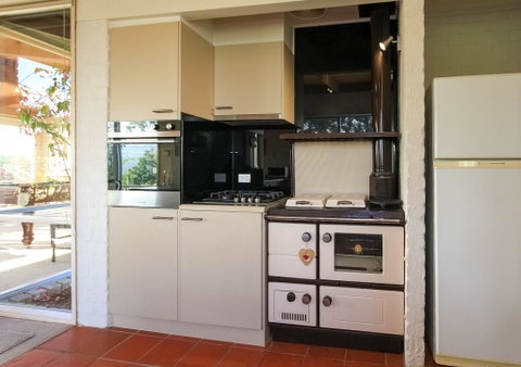 GRACEDALE HILLS HOMESTEAD - Accommodation Whitsundays 2