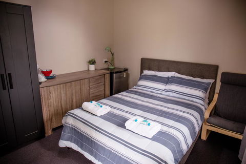 Grand Hotel Mount Morgan - Accommodation Whitsundays 2