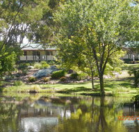 Granite Gardens Cottages  Lake Retreat - Accommodation Whitsundays