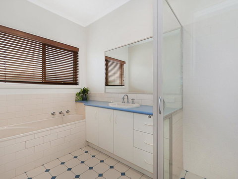 GUILDFORD COTTAGE - Accommodation Whitsundays 1