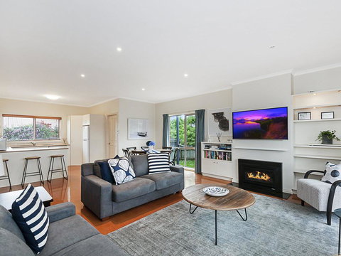 GUILDFORD COTTAGE - Accommodation Whitsundays 2