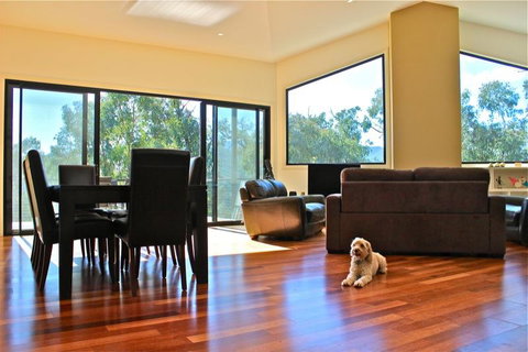 Gumtree Villa - Accommodation Whitsundays 0