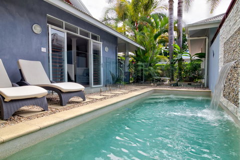 Hanalei Beach House Port Douglas - Accommodation Whitsundays 1