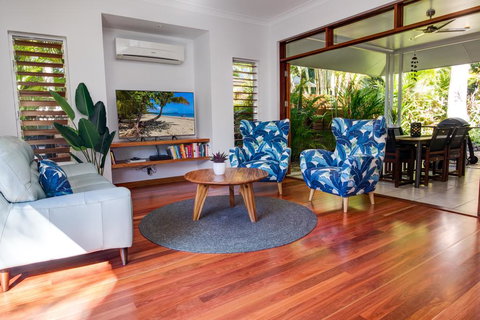 Hanalei Beach House Port Douglas - Accommodation Whitsundays 3