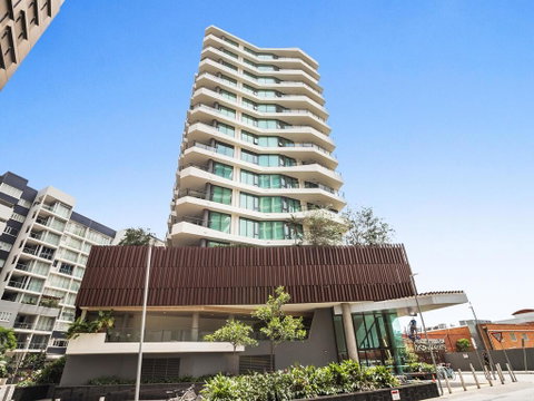 HARBOURSIDE- Hosted By: L'Abode Accommodation - Accommodation Whitsundays 3