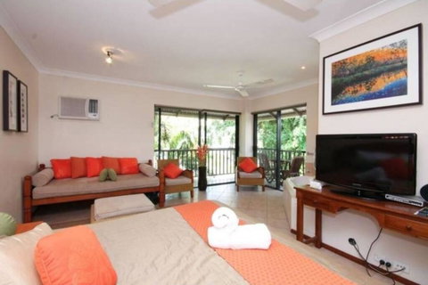 Hibiscus Resort Port Douglas By Resolve Getaways - Accommodation Whitsundays 0