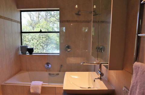 High Five @ Laguna Vista - Accommodation Whitsundays 3