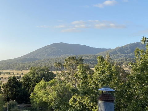 Highfield Cottage - Accommodation Whitsundays 0