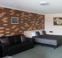 Highway Inn Motel - Accommodation Whitsundays