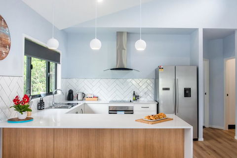 Hillside Haven - Airlie Beach - Accommodation Whitsundays 2