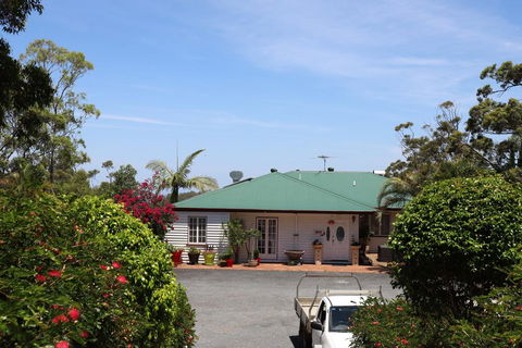 Hilltop On Tamborine - Accommodation Whitsundays 0