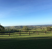 Hillview Cottages - Accommodation Whitsundays