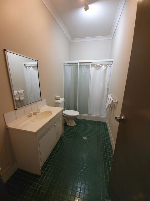Hotel Allen - Accommodation Whitsundays 3