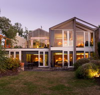 Islington Hotel - Accommodation Whitsundays