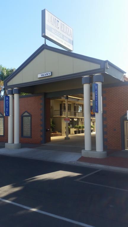 Jane Eliza Motor Inn - Accommodation Whitsundays 1