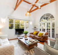 Jetty House - Accommodation Whitsundays